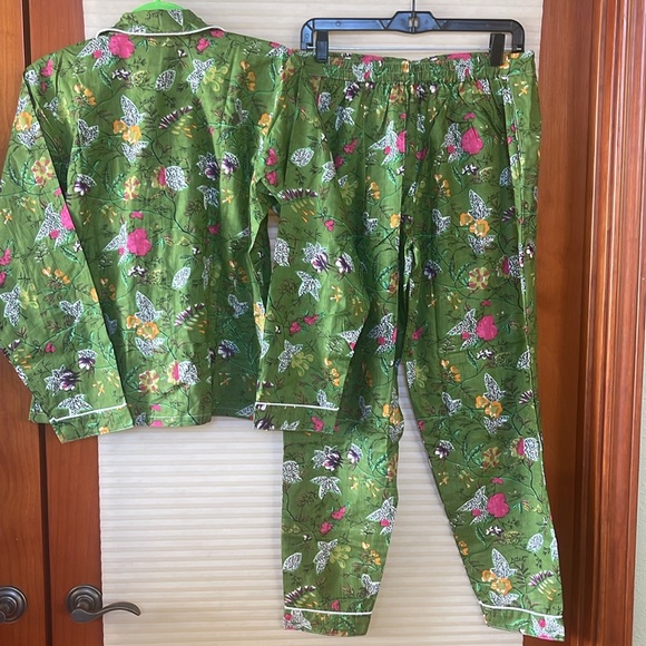 NWOT handmade green floral print button down long sleeve collared PJ pants set - Picture 11 of 15